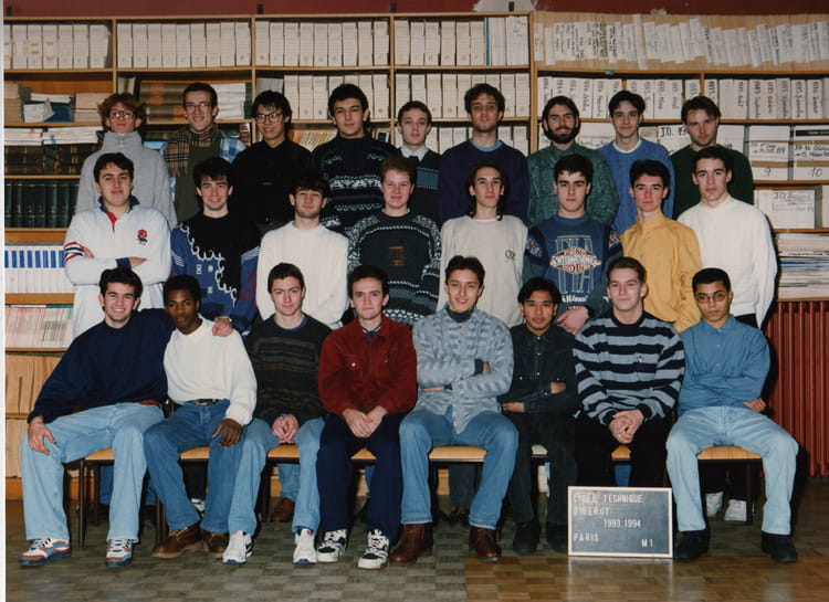 Photo de classe BTS microtechnique 1ere année de 1994, Lycée Diderot ...