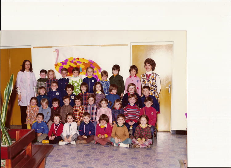 photo-de-classe-grande-section-de-maternelle-de-1973-ecole-oronce-fine