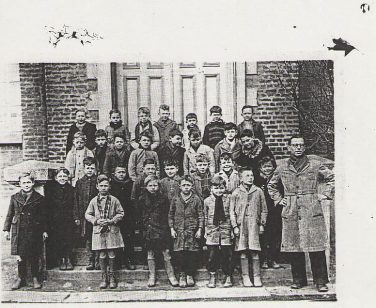 Photo de classe Classe de M. LEPOIVRE Léon de 1951, Ecole Alphonse De