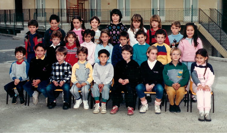 Photo De Classe Ce1 De Ma Soeur Delphine De 1987 Ecole Jeanne D Arc Bastia Copains D Avant