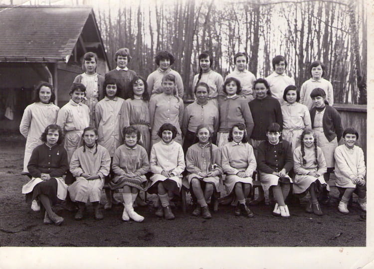 Photo de classe Primaire de 1958, ECOLE SAINTE ANGELE Copains d'avant