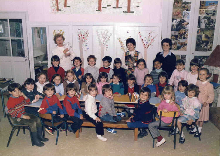 Photo de classe Grande section 19841985 de 1985, ECOLE SAINTE