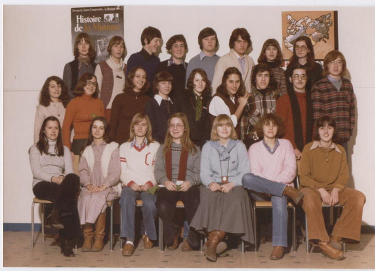 Photo de classe Terminale D1 ETAMPES de 1977, Lycée Geoffroy Saint