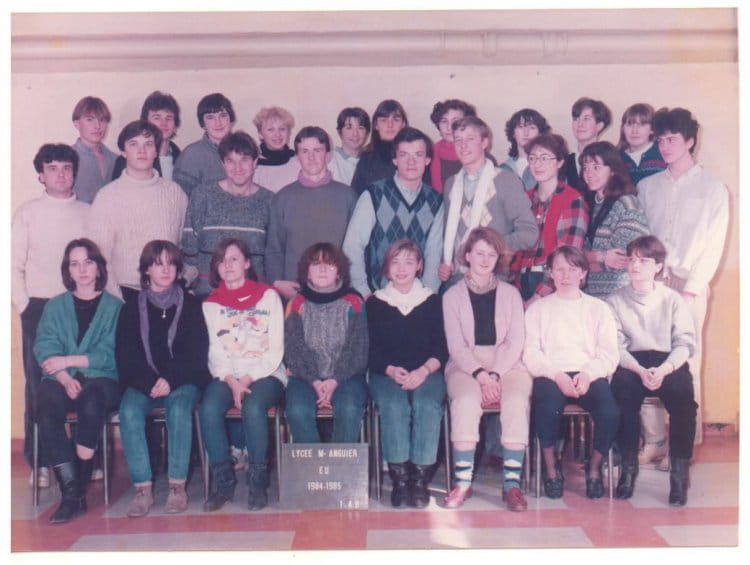 Photo de classe 1ere A1B de 1985, Lycée Michel Anguier - Copains d'avant