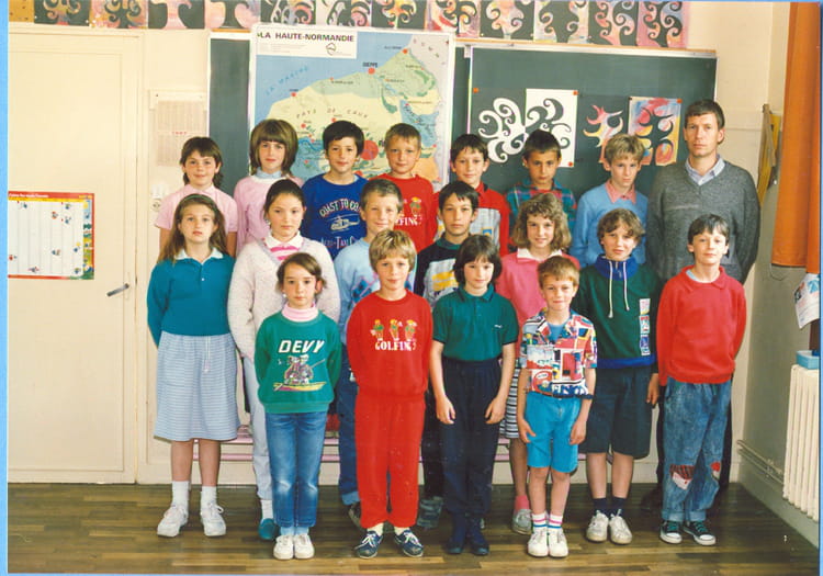 Photo de classe CM1 de 1988, Ecole Maxime Marchand (Saint Mards De