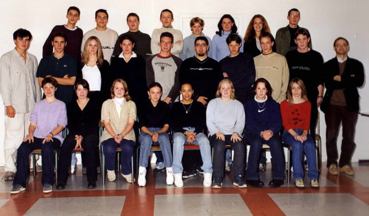 Photo de classe TS 2 de 2001, Lycée Michel Anguier - Copains d'avant