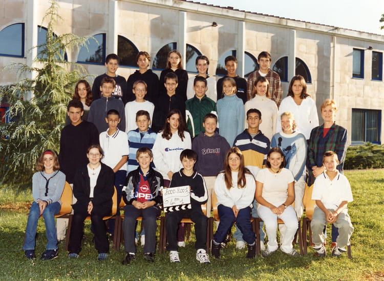 Photo de classe 4eme 1 de 2000, Collège Jean Monnet - Copains d'avant