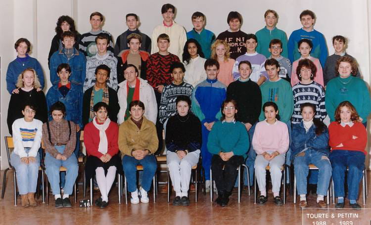 Photo de classe 2D5 de 1989, Lycée Fernand Darchicourt - Copains d'avant