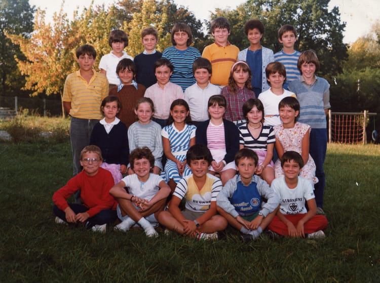 Photo de classe CM2 de 1984, ECOLE MARIE CURIE - Copains d'avant