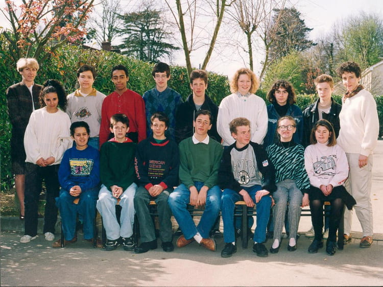 Photo de classe CLASSE 4 H de 1992, Collège Saintfrançois D'assise