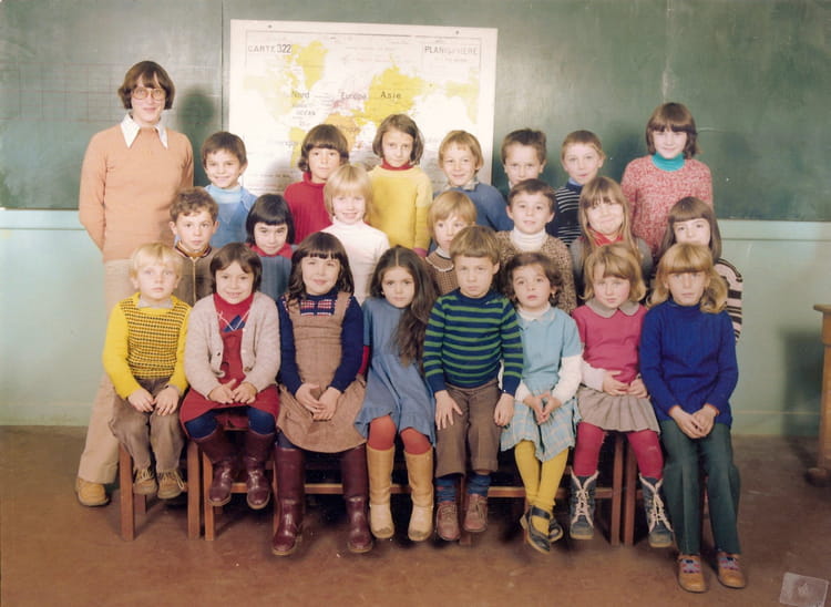 Photo de classe Mme ronandineau de 1979, Ecole Saint Hubert (Coulonge