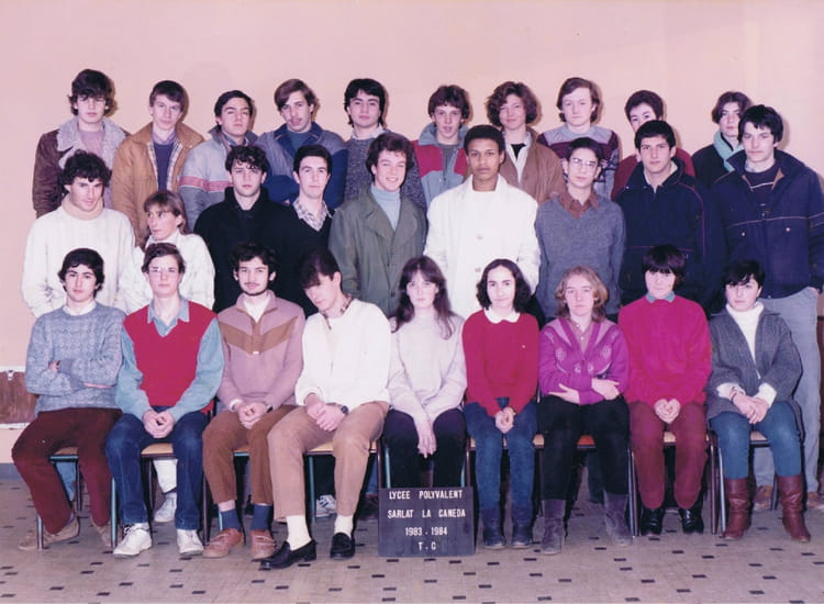 Photo De Classe Terminale C 1983 1984 De 1983 Lycée Polyvalent Photo De Classe Terminale C 1983 1984 De 1983 Lycée Polyvalent