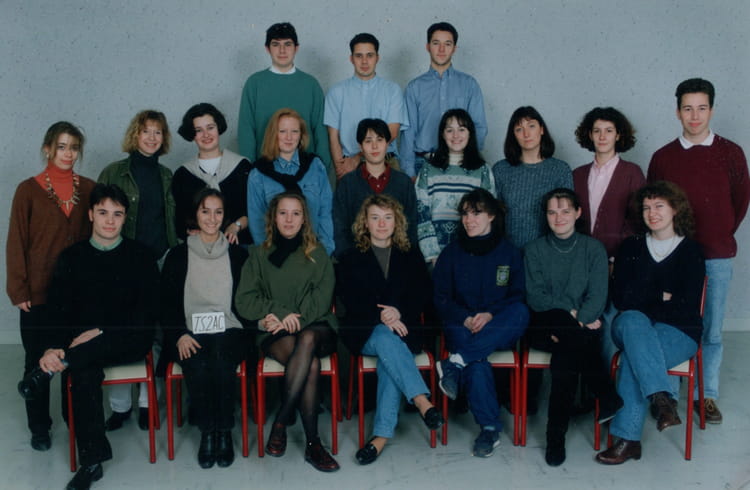 Photo de classe BTS Term S2 Action Co de 1994, BTS ACTION COMMERCIALE ...