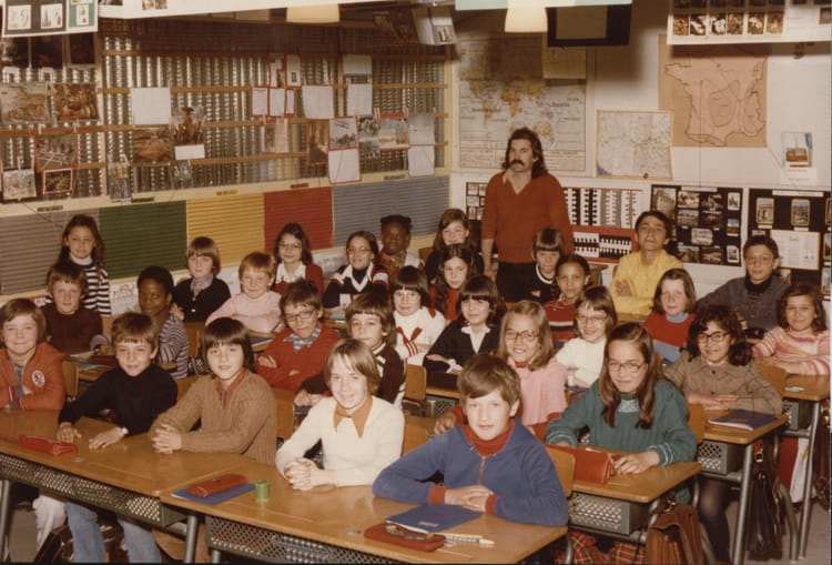 Photo De Classe CM1 De 1977 ECOLE JOHN KENNEDY Copains D avant
