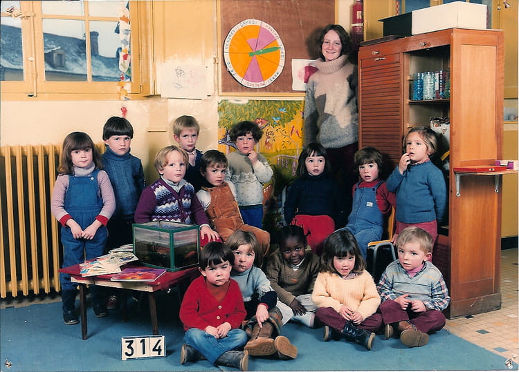Photo de classe Maternelle 1983 ou 1984 de 1984, ECOLE PRIMAIRE ...