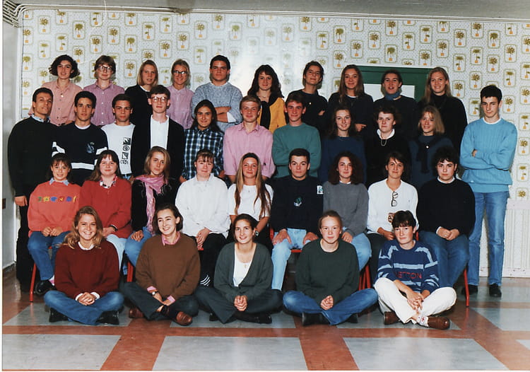 Photo de classe TD2 1992-1993 de 1992, Lycée Michel Anguier - Copains d ...
