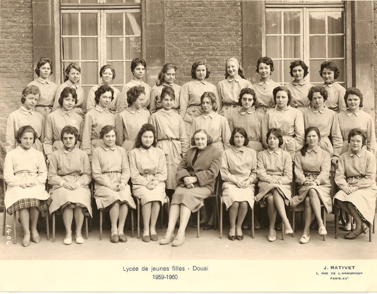 Photo de classe Première de 1959, Lycée De Jeunes Filles Copains d'avant