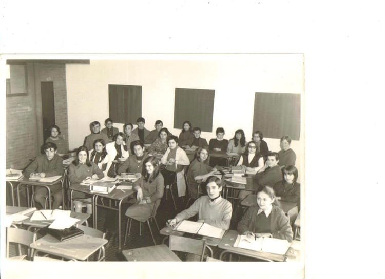 Photo de classe 2nde C de 1969, Lycée Jean Moulin - Copains d'avant