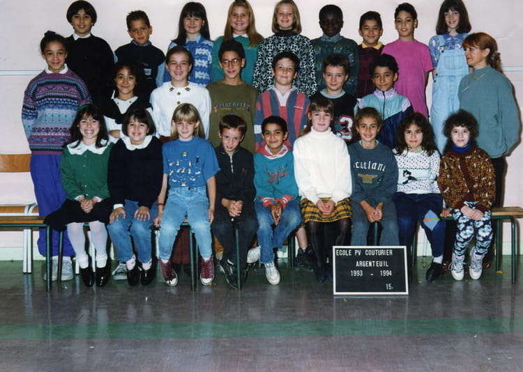 Photo de classe Paul Vaillant Couturier CM2 93/94 de 1993, Ecole Paul