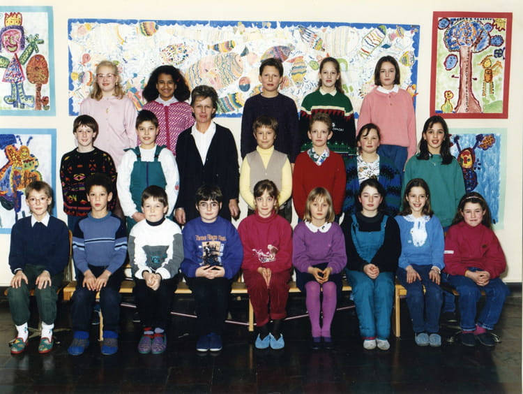 Photo de classe CM2 1990-1991 de 1991, ECOLE DE PARIS - Copains d'avant