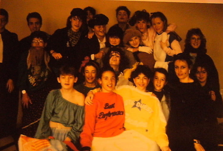 Photo de classe 4èmeA de 1987, Collège La Grange Aux Belles Copains d
