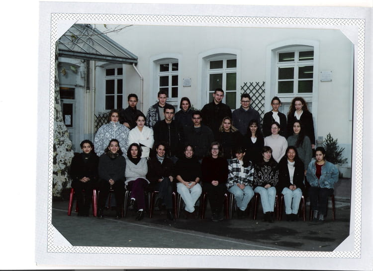 Photo de classe BTS COMPTA de 1997, Lycée Ampère Bourse - Copains d'avant