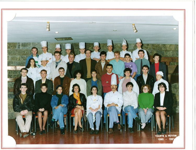 Photo de classe 1ère année BTS de 1990, LYCEE TECHNIQUE ET HOTELIER ...
