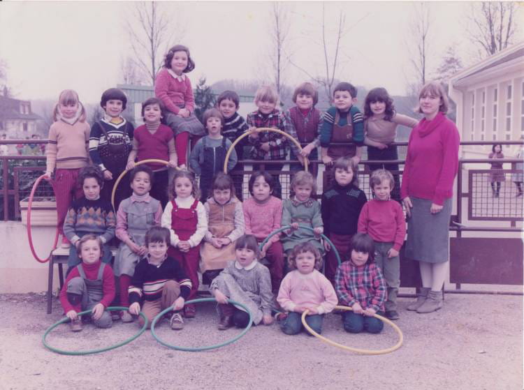 Photo de classe Classe cp sainte euphemie de 1983, Ecole Primaire (Sainte Euphemie) Copains d