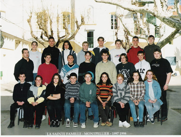 Photo de classe 3 ème de 1997, Collège De La Saintefamille Copains d