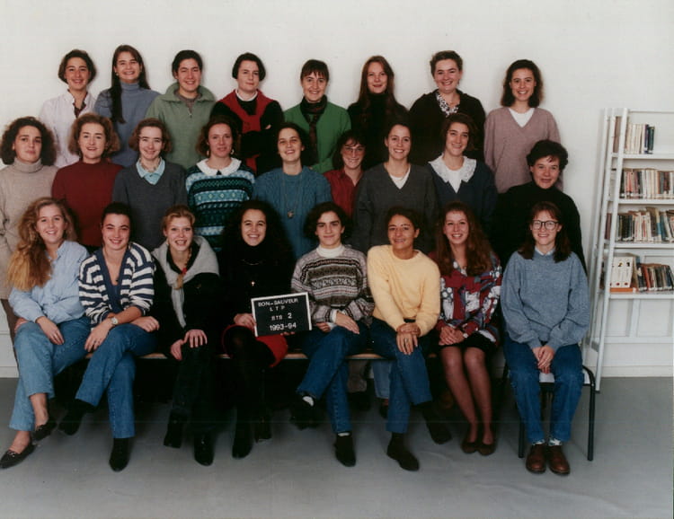 Photo de classe BTS 2 (1993-94) de 1994, LYCEE DU BON SAUVEUR - Copains ...