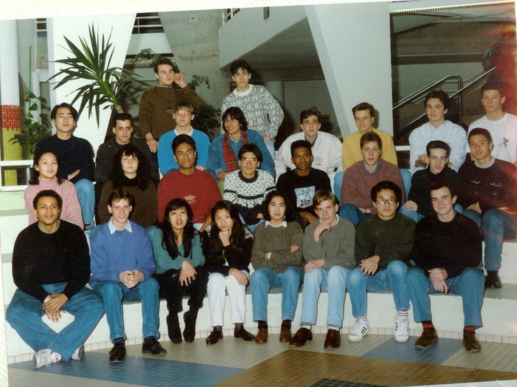 Photo de classe 1eS Lycée Jean-Moulin 1991 de 1991, Lycée Jean Moulin ...