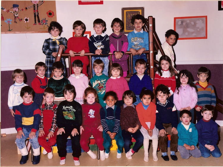 Photo de classe Grande section 87/88 de 1987, Ecole Les