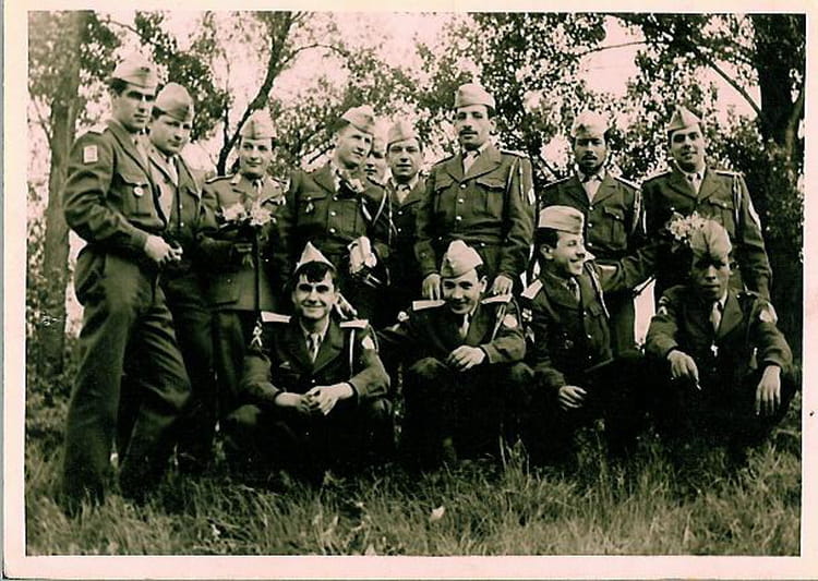 Photo de classe Nos amis s/off algériens de 1962, 13ème Régiment De