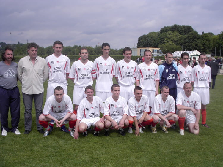 Photo de classe Finale coupe Froment de 2006, FC SOISSONS Copains d'avant