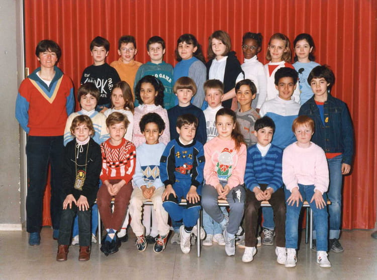 Photo de classe CE 2 de 1986, Ecole Eugénie Cotton Copains d'avant