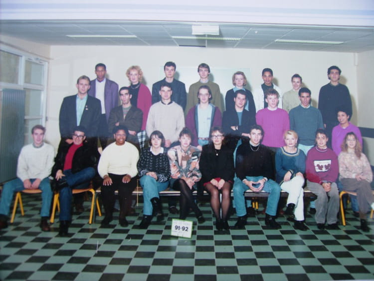 Photo de classe BTS Force De Vente de 1991, Lycée Val De Seine ...