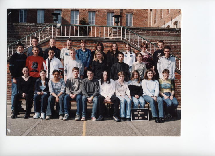 Photo de classe TS2 de 2002, Lycée Michel Anguier - Copains d'avant