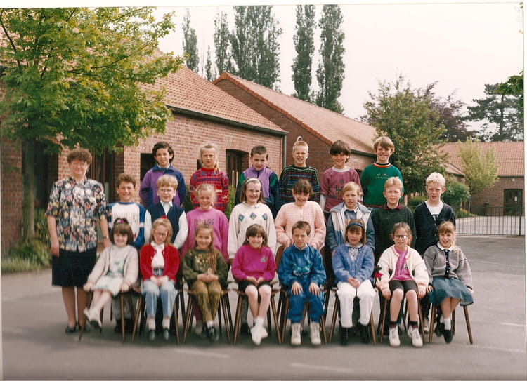 Photo de classe CE2 de 1993, Ecole Georges Brassens (Marchiennes ...