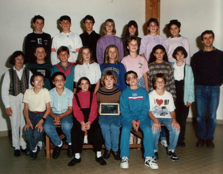 Photo de classe 5ème de 1990, Collège René Cassin - Copains d'avant