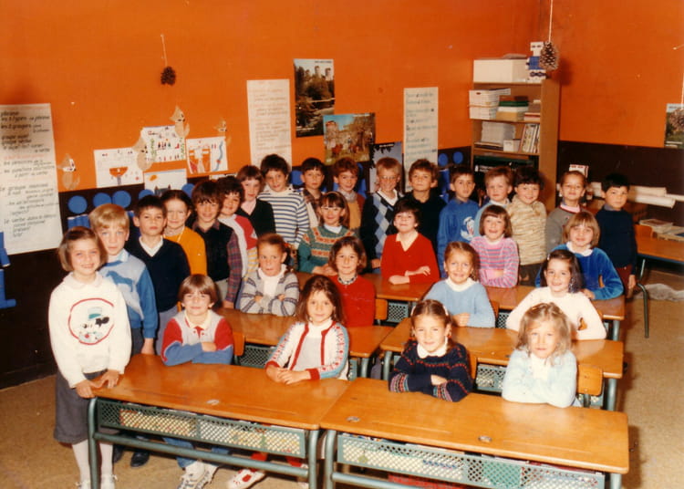 Photo de classe CE2 de 1986, ECOLE SAINTE MARIE - Copains d'avant