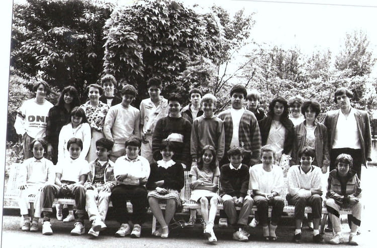 Photo de classe 5éme1 de 1985, Collège Michel De Montaigne - Copains d ...
