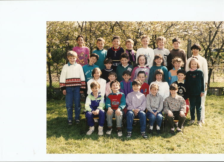 Photo de classe Ce2 de 1990, ECOLE NOTRE DAME DU BON CONSEIL Copains