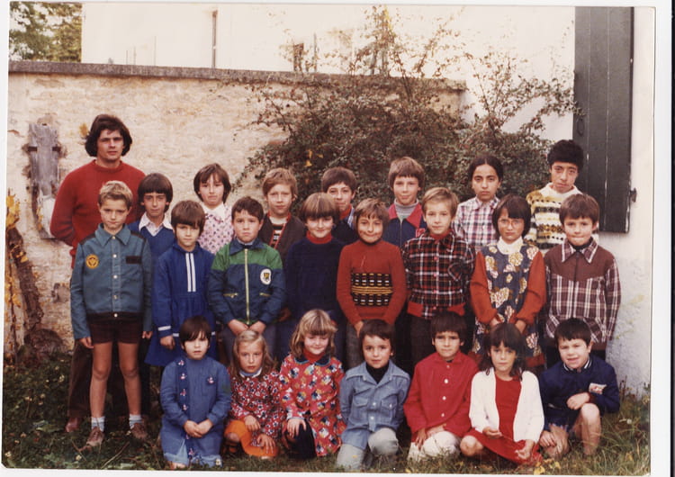 Photo de classe ECOLE PRUSLY SUR OURCE de 1978, Ecole Primaire Prusly