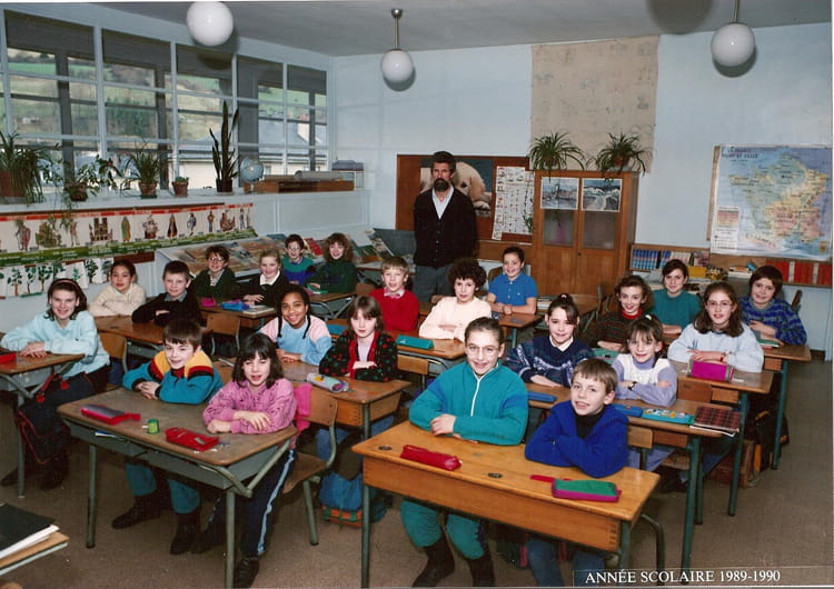 Photo de classe CM2 198990 de 1990, Ecole Marcel Lefevre (Les Andelys