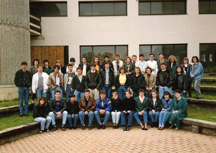 Photo de classe BTS COMPTA 1 1989/1990 de 1990, Lycée Saint Jean ...