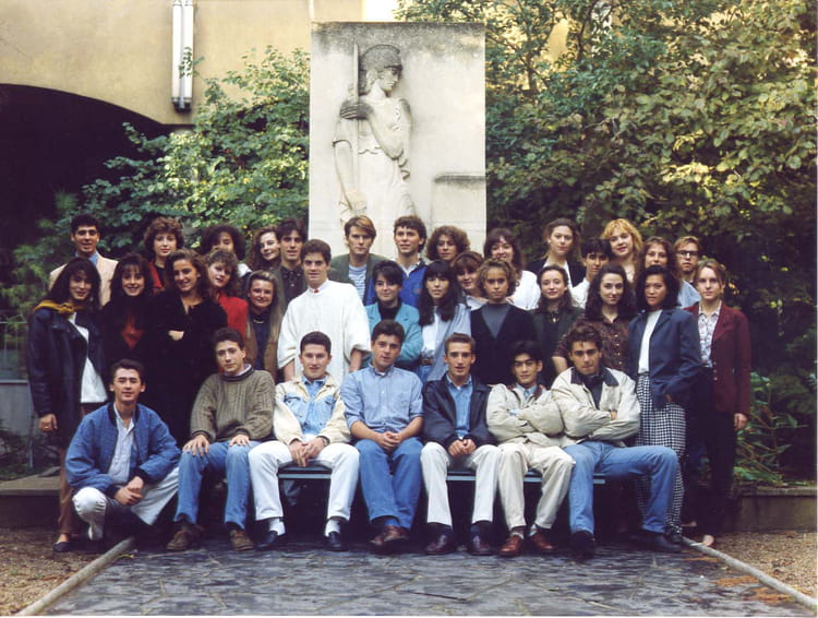Photo de classe BTS ACTION CO de 1992, Lycée Périer - Copains d'avant