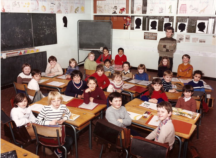 Photo de classe CE1 de 1983, ECOLE PIERRE ET MARIE CURIE - Copains d'avant