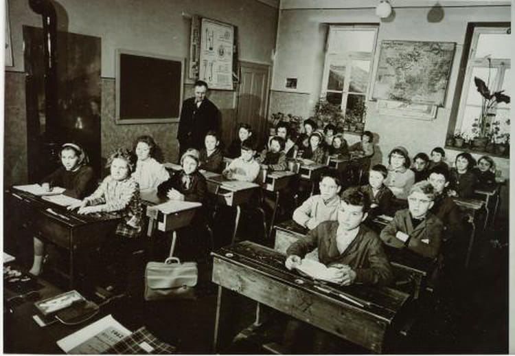 Photo De Classe Primaire Bionville Sur Nied De 1963 Ecole Primaire Ou photo-de-classe-primaire-bionville-sur-nied-de-1963-ecole-primaire-ou