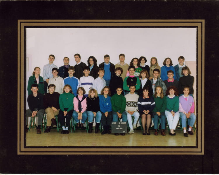 Photo de classe Teminale D de 1989, Lycée Michel Anguier - Copains d'avant