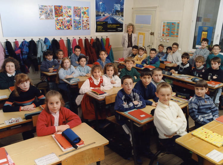 Photo de classe CM1 de 1996, Ecole La Sainte Famille (Toul) Copains d